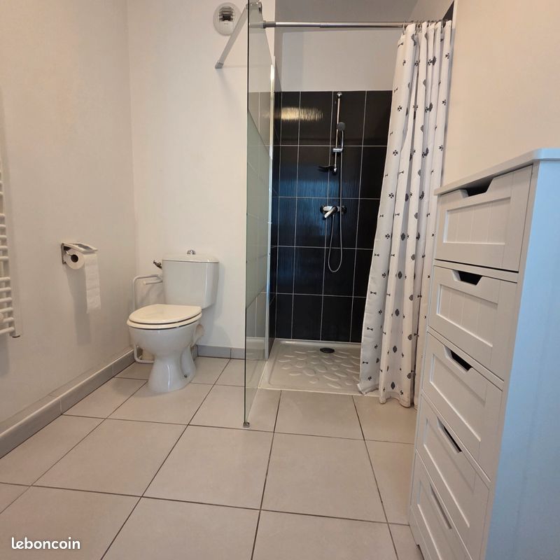 Beau T2 avec terrasse et parking - Toulon Aguillon